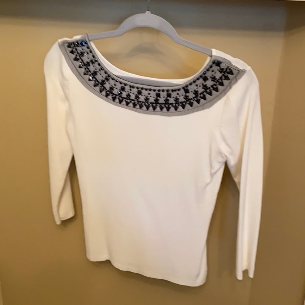 Size small Joseph A sweater.